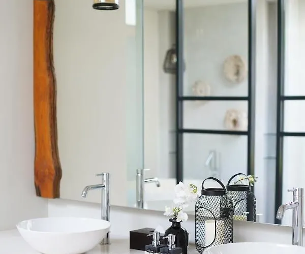 Umah Tirta Estate 3*