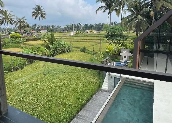 Hotel Umah Tirta Estate 3*