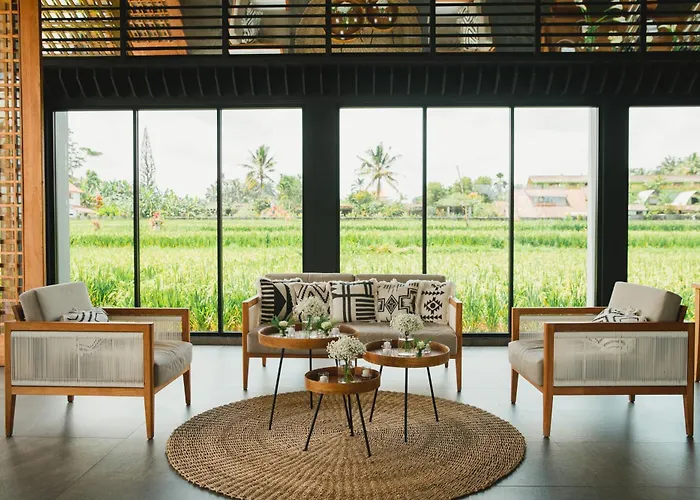 Hotel Umah Tirta Estate 3*
