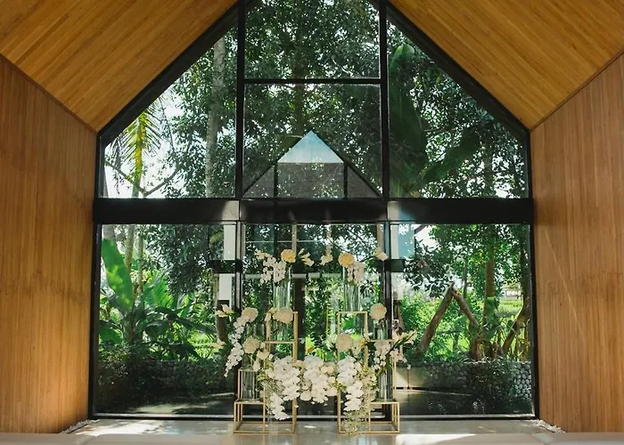 Umah Tirta Estate