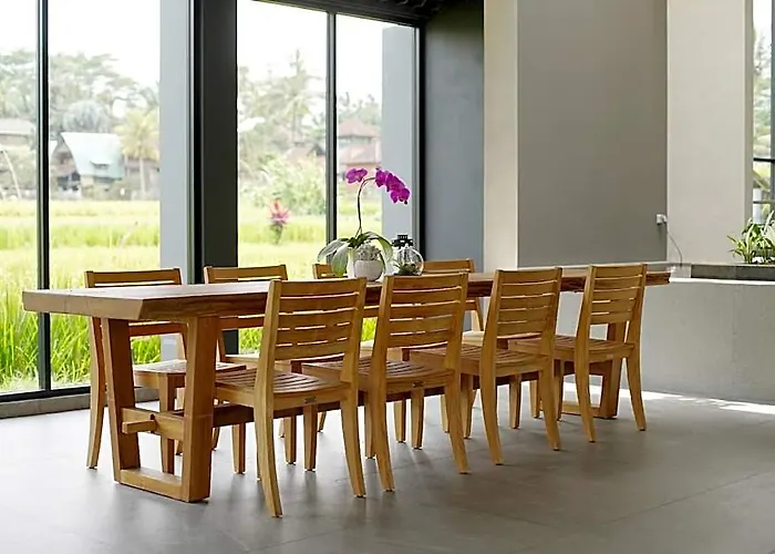 Umah Tirta Estate Hotel 3*